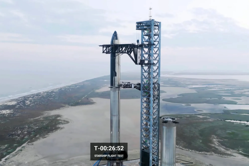 Elon Musk's SpaceX Starship is the world's most powerful and tallest rocket at 390 ft tall.

SpaceX